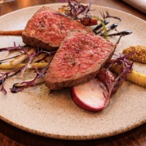 【Carne】黒毛和牛内ももの炭火焼き