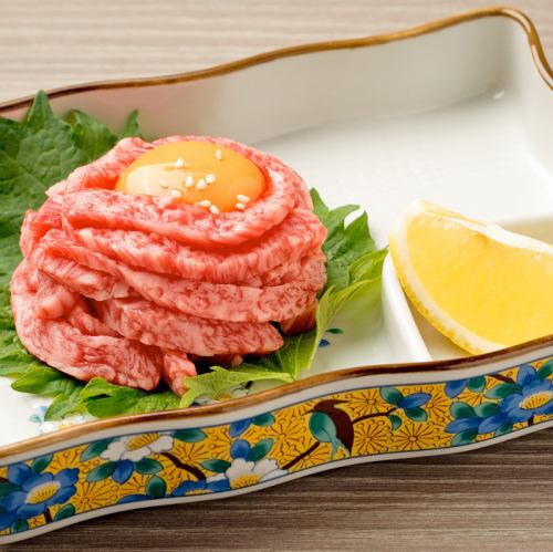 大人気！和牛炙りユッケ◆◇980円（税込）