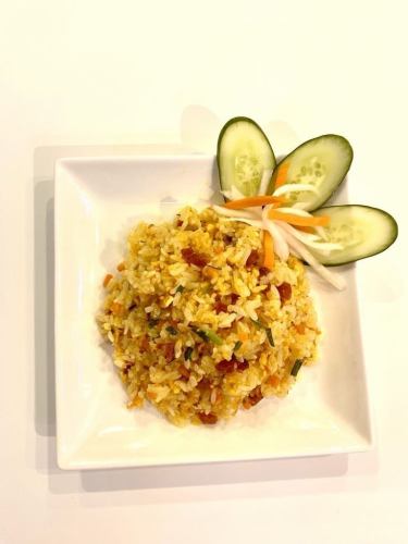 Fried rice with sausage and eggs