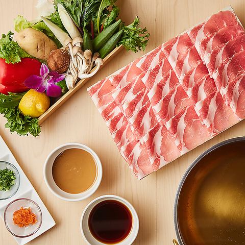 Rich in alcohol! ■ Kirifuri Kogen pork ■ All-you-can-eat course including more than a dozen seasonal vegetables (90 minutes) Adults 3580 yen (tax included)