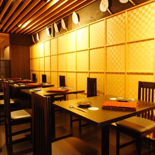 [Outstanding atmosphere ◎] Full of atmosphere ◎ Seats are well spaced, so you can enjoy your meal slowly in the hustle and bustle of the city.Not only after work, but also for girls-only gatherings and dates.(Nabe / Kamogawa / Kaiseki / Japanese food / Kyoto food / Meat / Seafood / Kawaramachi / Year-end party / New year party / All-you-can-drink / Private / Sanjo / Gion)