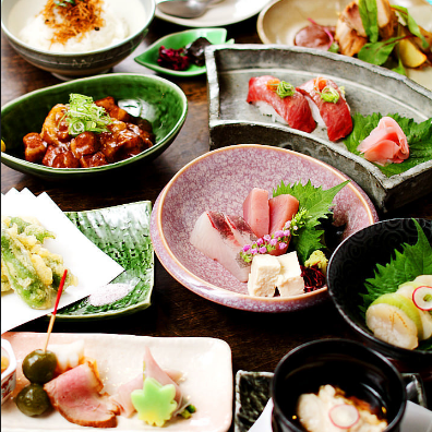 Kyoto cuisine using seasonal ingredients