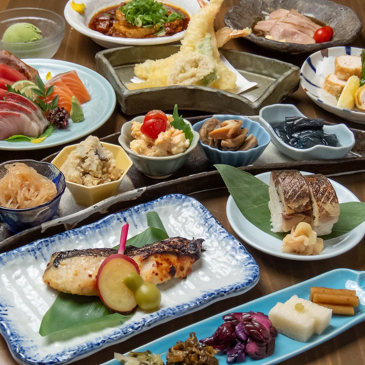 Enjoy creative Japanese cuisine in a 120-year-old townhouse! Seasonal ingredients and a wide selection of local sake from all over Japan.