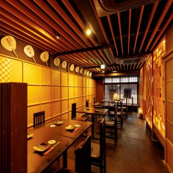 2名様～4名様テーブル席をご用意。普段のお食事や飲み会にもお気軽にご利用下さい。