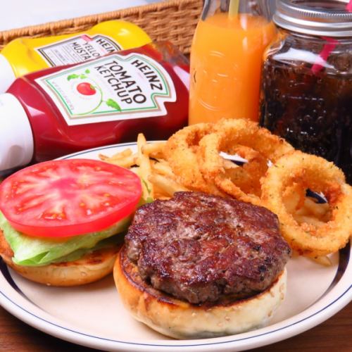 Good news for students ☆ Delicious, voluminous & cost performance is perfect! [Student discount burger]