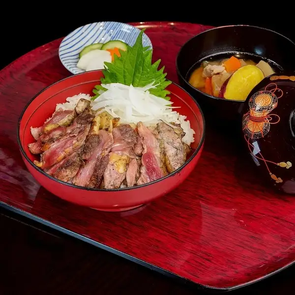 【ランチタイム】鹿児島食材を使った定食
