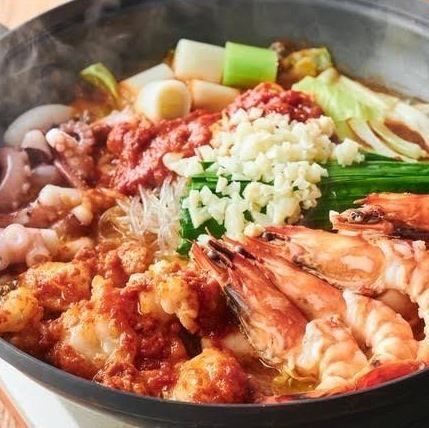 Recommended for welcome and farewell parties ★ [Annyeon specialty!] Authentic Korean cuisine in a private room ♪ Annyeong nakkobse (2 to 3 people) costs 3,800 yen