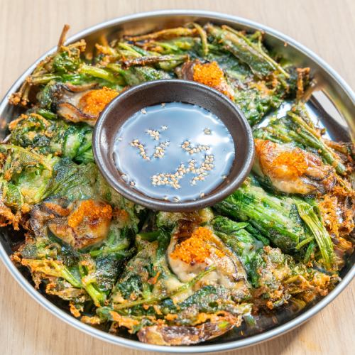 【広島名物牡蠣料理】広島牡蠣ミナリチヂミ