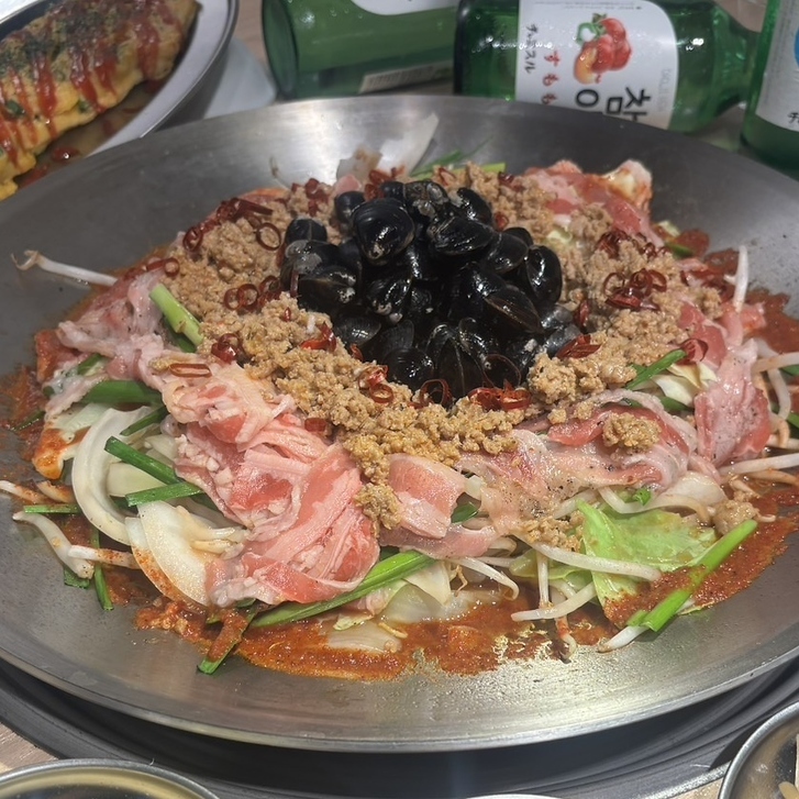 流川ど真ん中の本格韓国料理♪美味いサムギョプサル食べませんか？