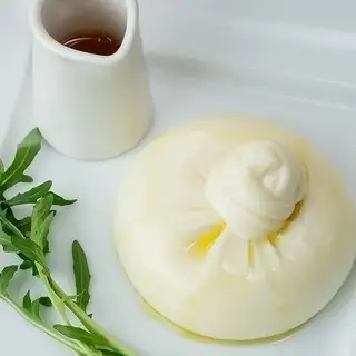 自家製ブラータ