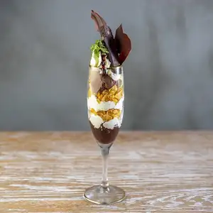 チョコレートパフェ