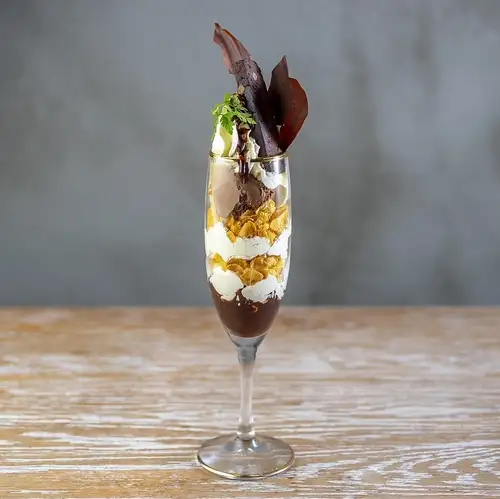 チョコレートパフェ