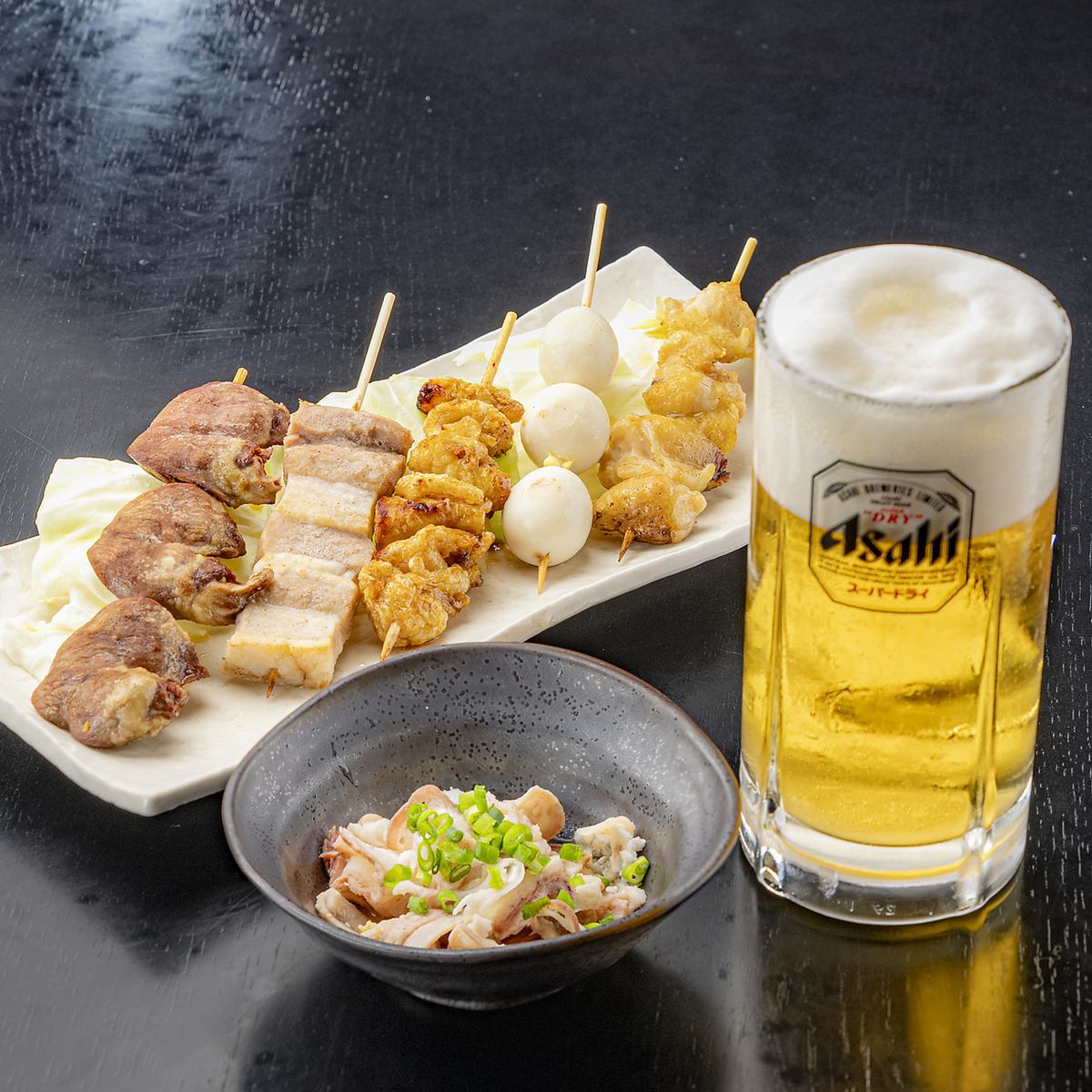 The yakitori that is carefully prepared one by one is exquisite! We have a wide variety of varieties available.