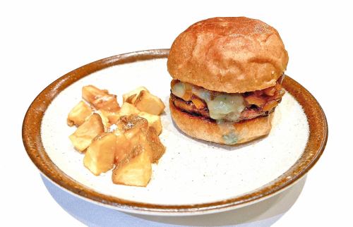 【ゴルゴンゾーラバーガー】
