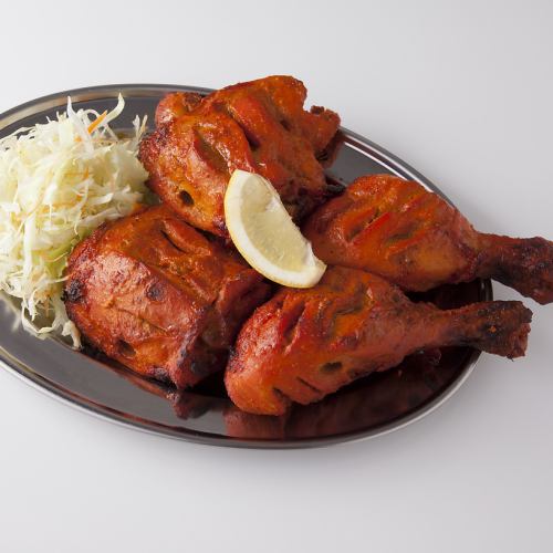2 pieces of tandoori chicken (pictured is 4 pieces)