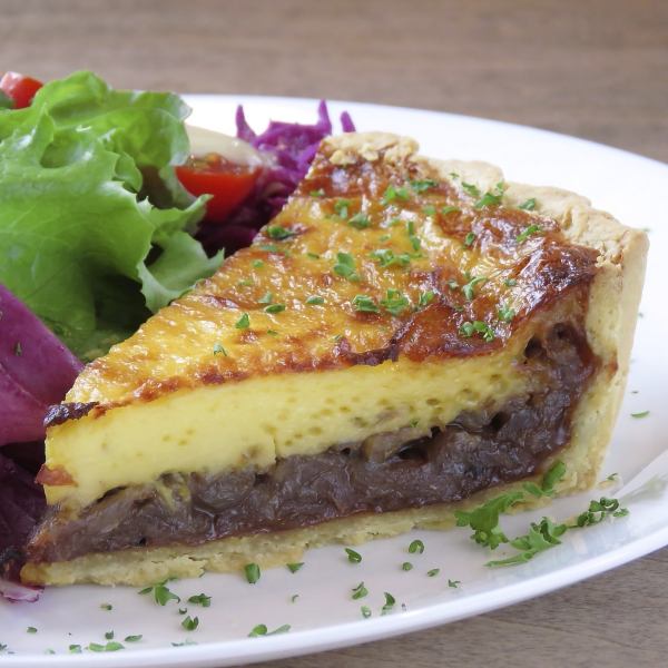 [Appetizer] Chef carefully made from dough, onion tart with a fluffy texture 600 yen