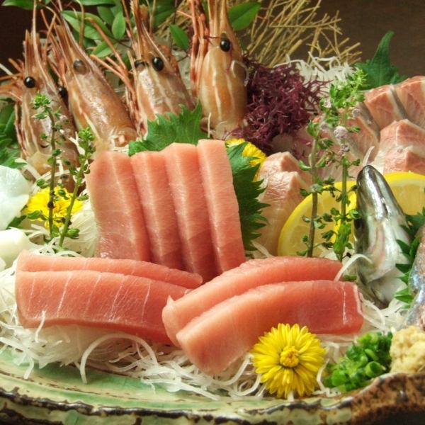 [Fish lovers' irresistible shop] Fresh seafood sashimi