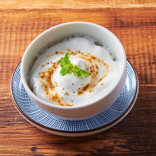 Soft and fluffy melting snow milk pudding
