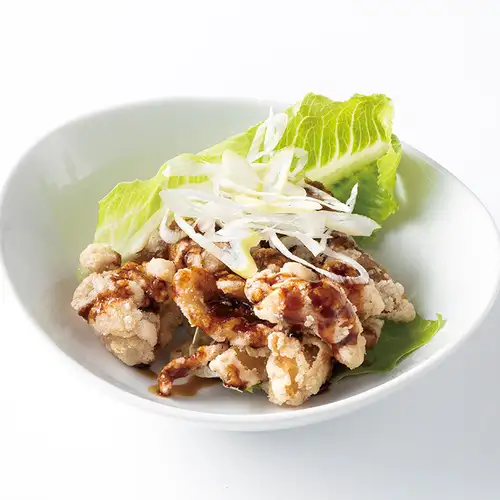 国産鶏皮のサクサク揚げ