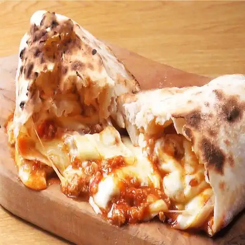 Our commitment to authentic Neapolitan pizza