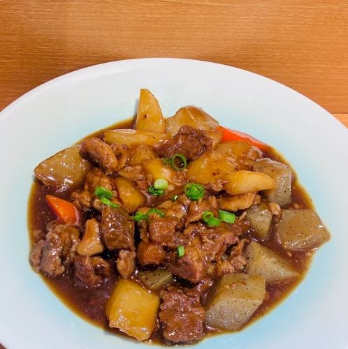 五香香辛料で仕上げた 牛肉の滷煮
