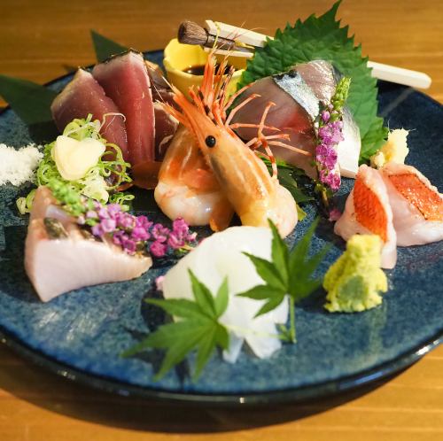 当店名物！ウオマル盛り