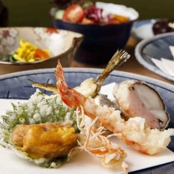 [3-hour all-you-can-drink] Autumn vegetable tempura x exquisite spicy hotpot and bonito specialties, all 8 dishes of "Autumn Dawn" 6,120 yen ⇒ 5,000 yen