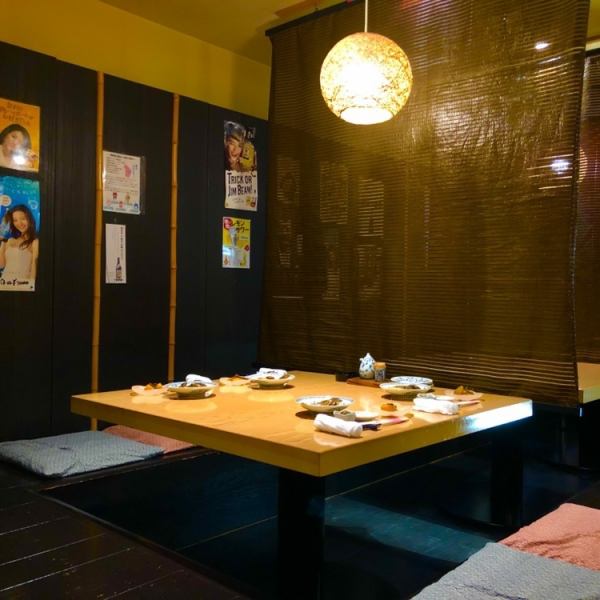 For banquets, there is a horigotatsu-style tatami room for up to 25 people.You can also partition the tables, so even small groups can use the room!Please relax and enjoy your stay.