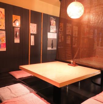 It is a tatami room with a spacious digging kotatsu seat ◎