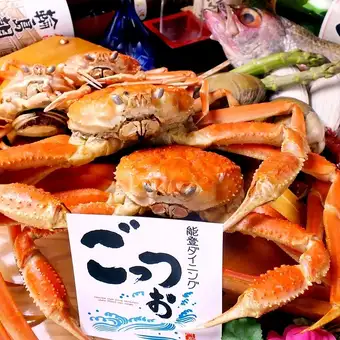 【推荐用于各种宴会和观光】 包含北陆风味和金泽名蟹的九道菜套餐：14,800日元（含税）