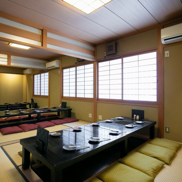 [Complete with private rooms] There is a spacious horigotatsu room that can accommodate 8 to 10 people in the back of the store.By connecting 3 rooms, it can accommodate up to 30 people, so it can be used for various occasions such as receptions, entertaining guests, and year-end parties (*^^*) We are looking forward to your early inquiry and reservation♪♪