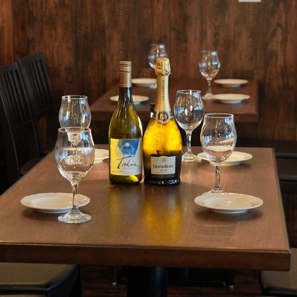カウンターは4席ございますので、お一人様でのご来店にも最適♪しっぽり飲みや夕食でのご利用にも是非！お酒に良く合うアラカルトメニューやドリンクも多数ご用意しており、ご来店のたびに様々なメニューをお楽しみいただけます◎是非美味しいお料理とお酒で一日を締めくくって下さい！◇八王子 居酒屋 飲み放題◇