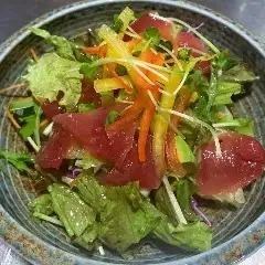 アボカドとマグロのサラダ