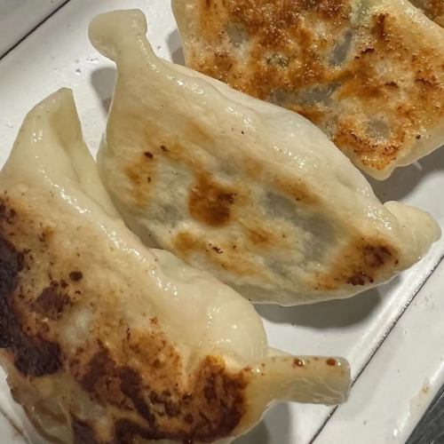 あつあつ肉汁餃子 5個 / 水餃子 / 鮭チャーハン / キムチチャーハン / レタスチャーハン