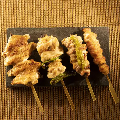 【絶妙な食感が癖になることうけあいです】◆隠れ家のような空間で食感とともに満喫する新鮮な焼き鳥