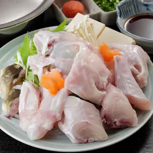 国産とらふぐを鮮度抜群で提供。白子も人気です。