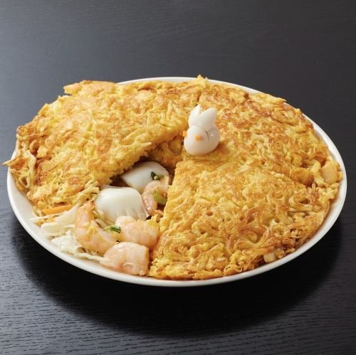 【香港屋特製両面焼きそば】