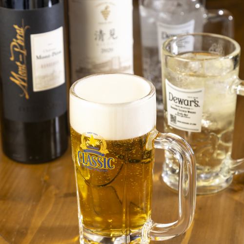 식욕을 돋우다! 고기와 맥주의 조합!