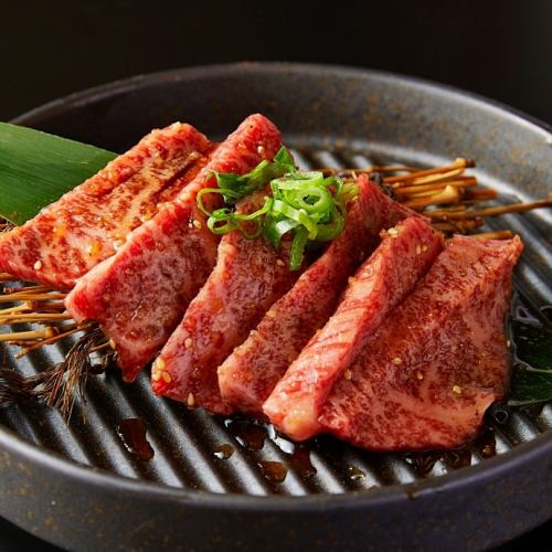 <Buy a whole Omi beef, that's why it's cost-effective and delicious!> The overwhelmingly popular item is [Omi beef short ribs]
