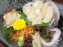 Live abalone sashimi