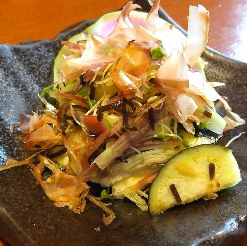 水茄子とみょうがの塩昆布和え