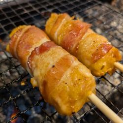さつま揚げのベーコン巻き串