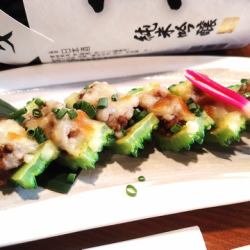 ゴーヤの肉味噌チーズ焼き
