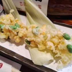 とうもろこしと枝豆のかき揚げ