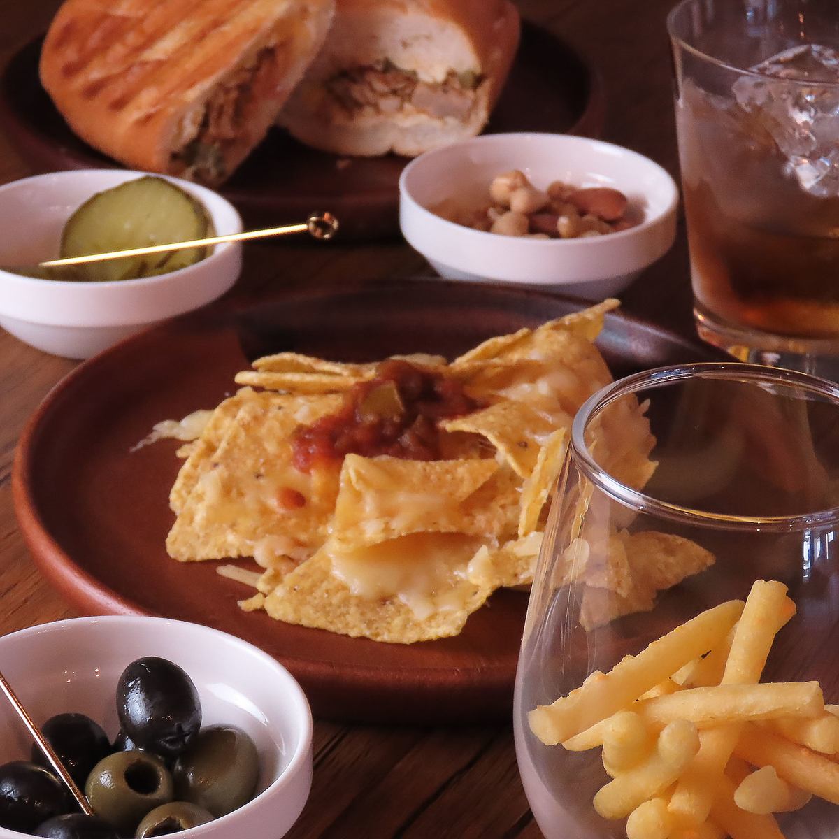 駅チカ1分！一次会からその日の最後の1杯まで。大人の遊び場がここにあります♪