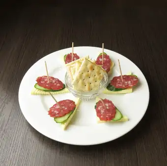 チーズサラミ