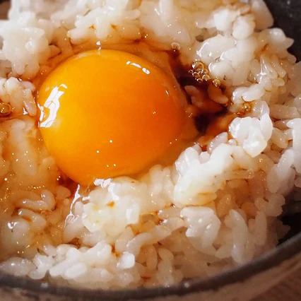 ◆Dried bonito flakes topped with egg yolk