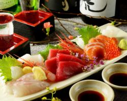 Assortment of three types of sashimi