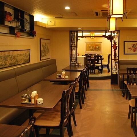 A spacious restaurant. We can accommodate private parties of 20 to 40 people!