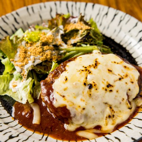 牛たんハンバーグ